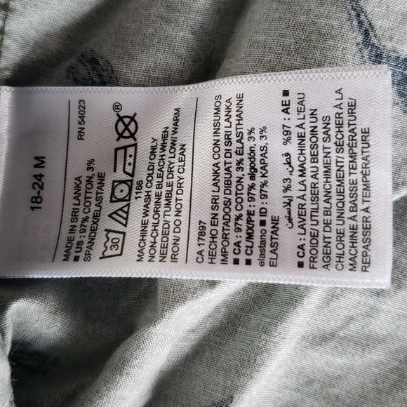 3/$18 - 18-24M Old Navy shirt - Picture 3 of 3